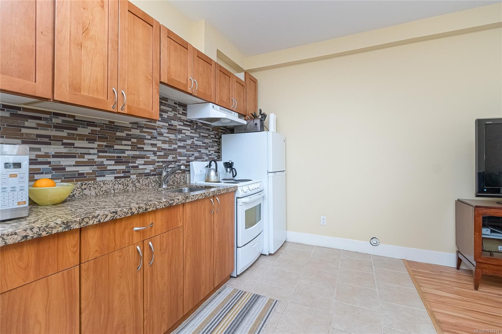 555 Leaside Ave, Saanich, BC