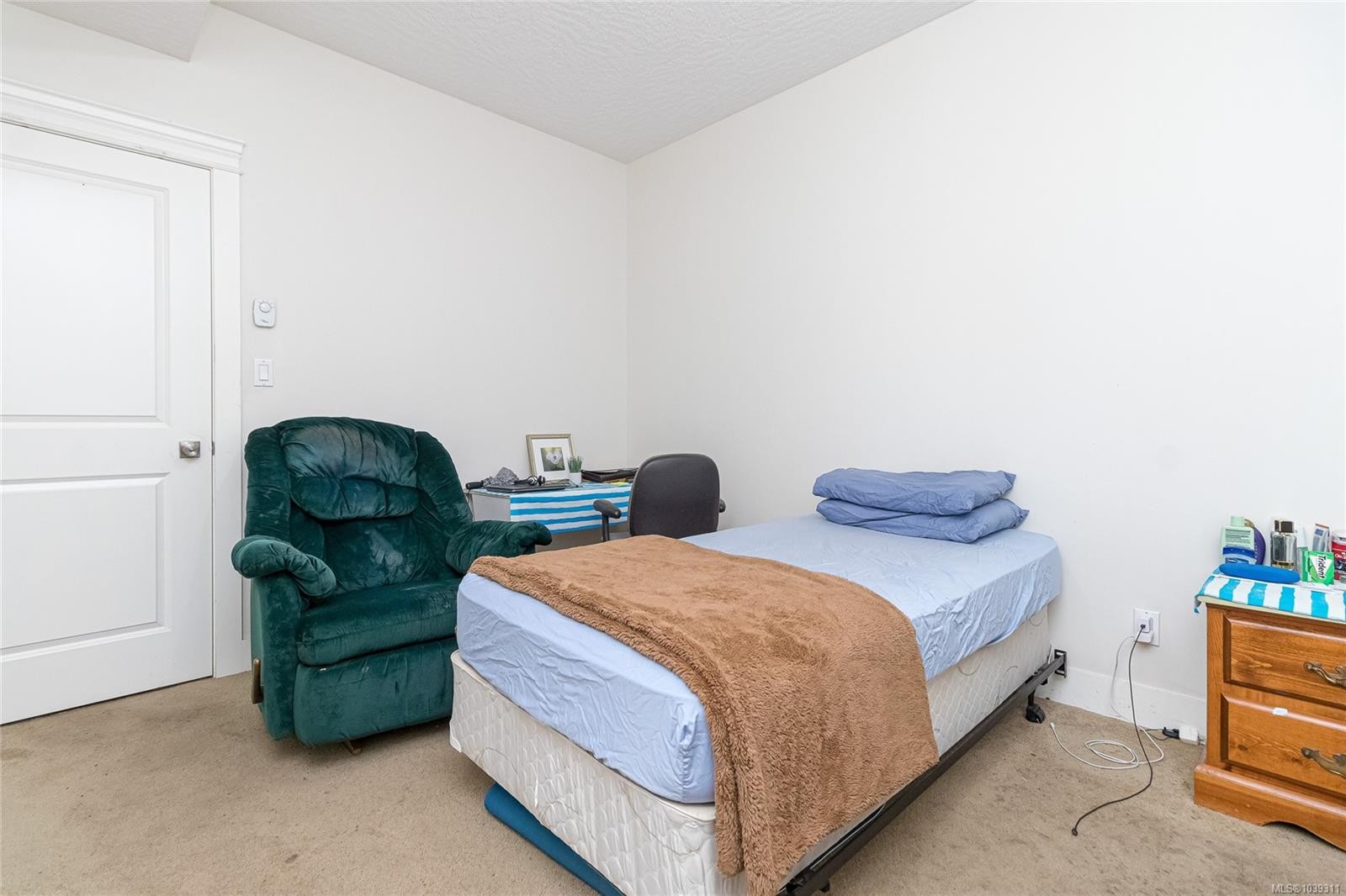 555 Leaside Ave, Saanich, BC