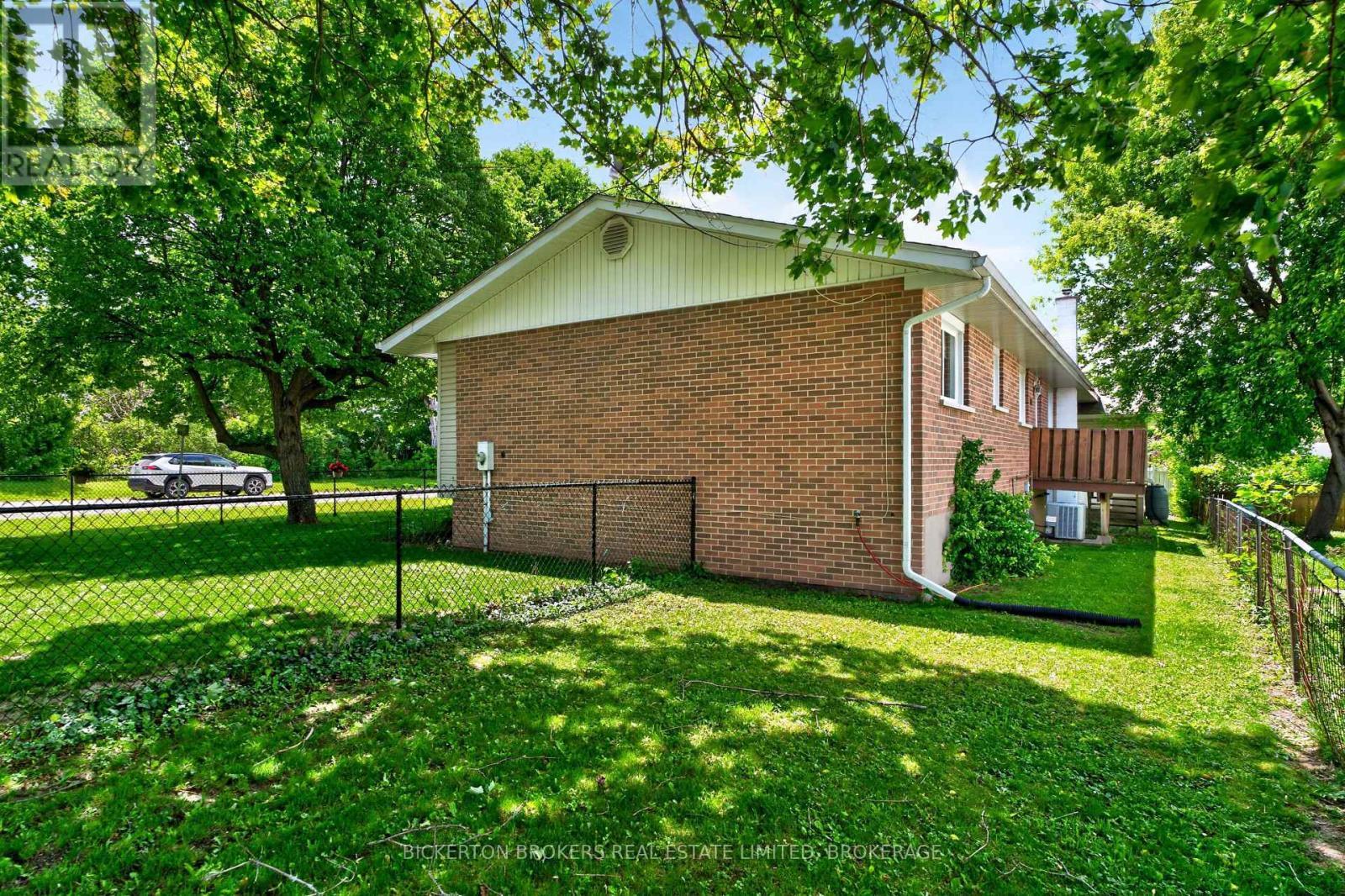 90 Ann Street, Gananoque, ON