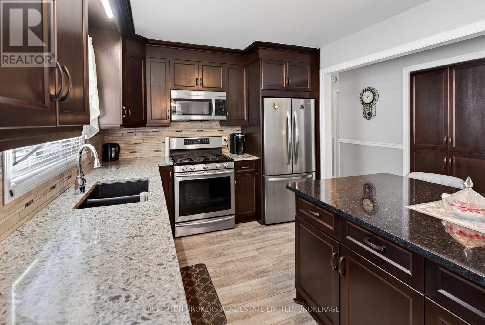 90 Ann Street, Gananoque, ON