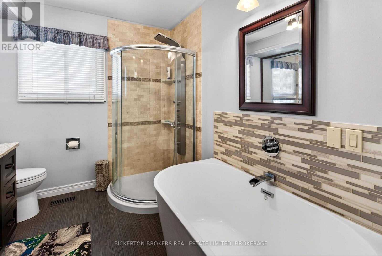 90 Ann Street, Gananoque, ON