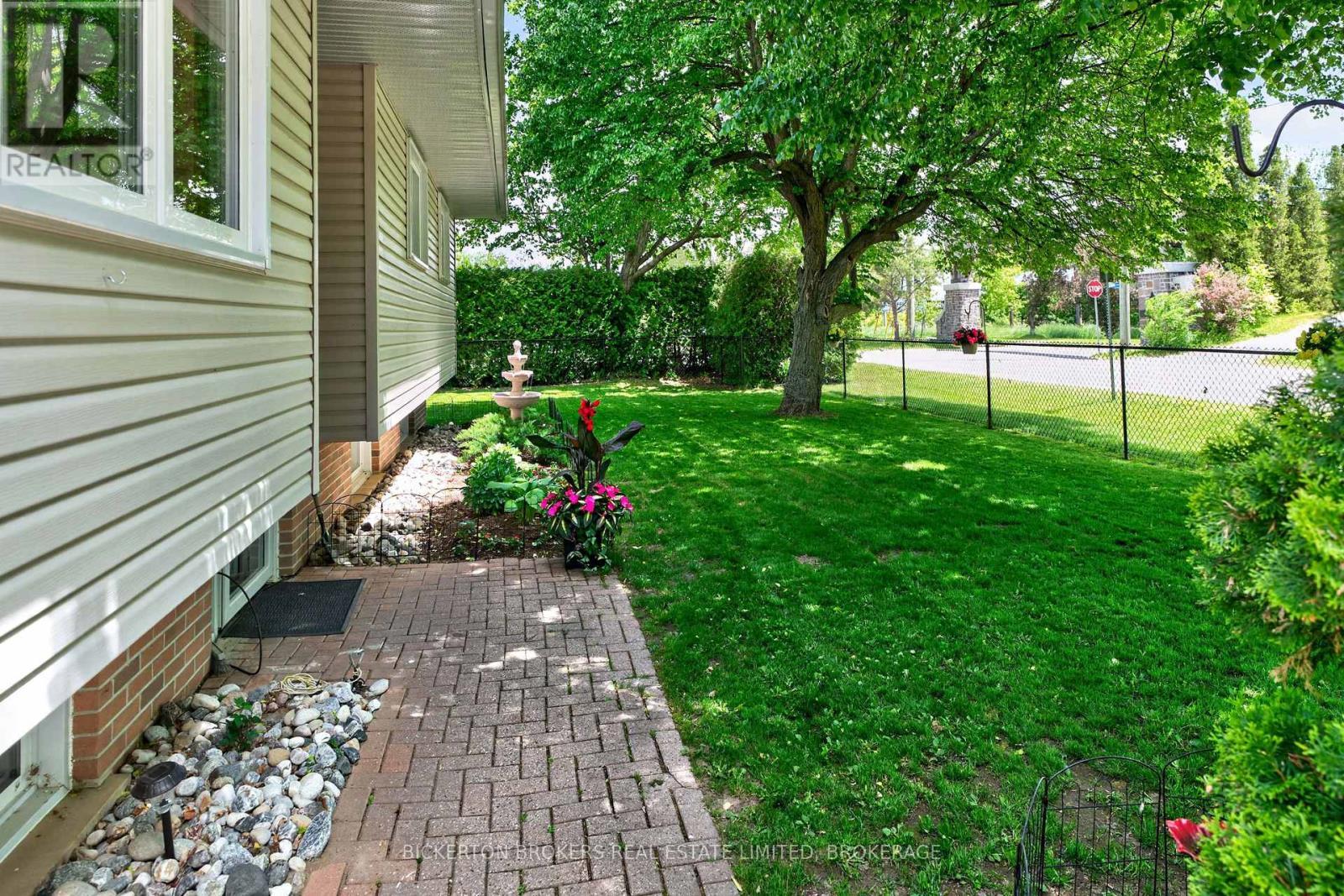 90 Ann Street, Gananoque, ON