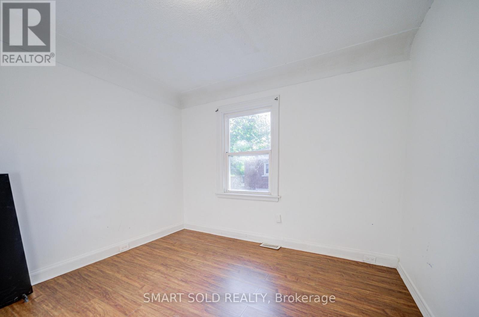 77 Fennell Avenue, Hamilton, ON