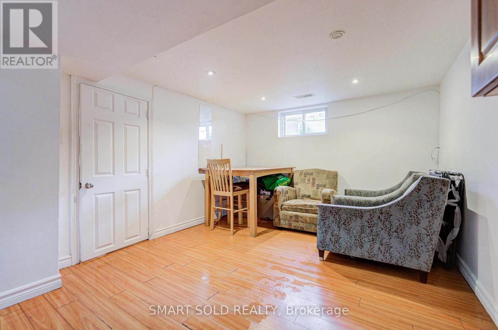 77 Fennell Avenue, Hamilton, ON
