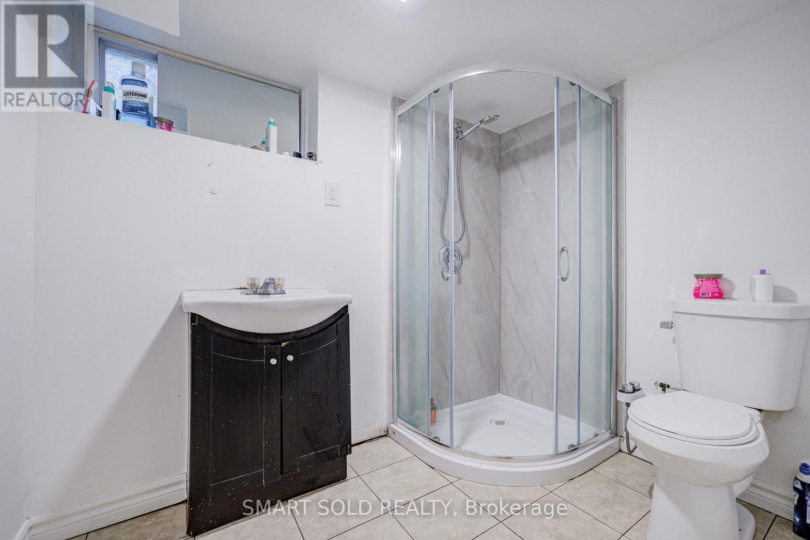 77 Fennell Avenue, Hamilton, ON