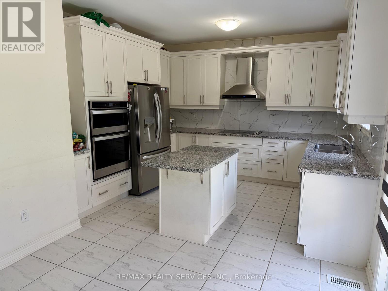 41 Oconnor Crescent, Brampton, ON