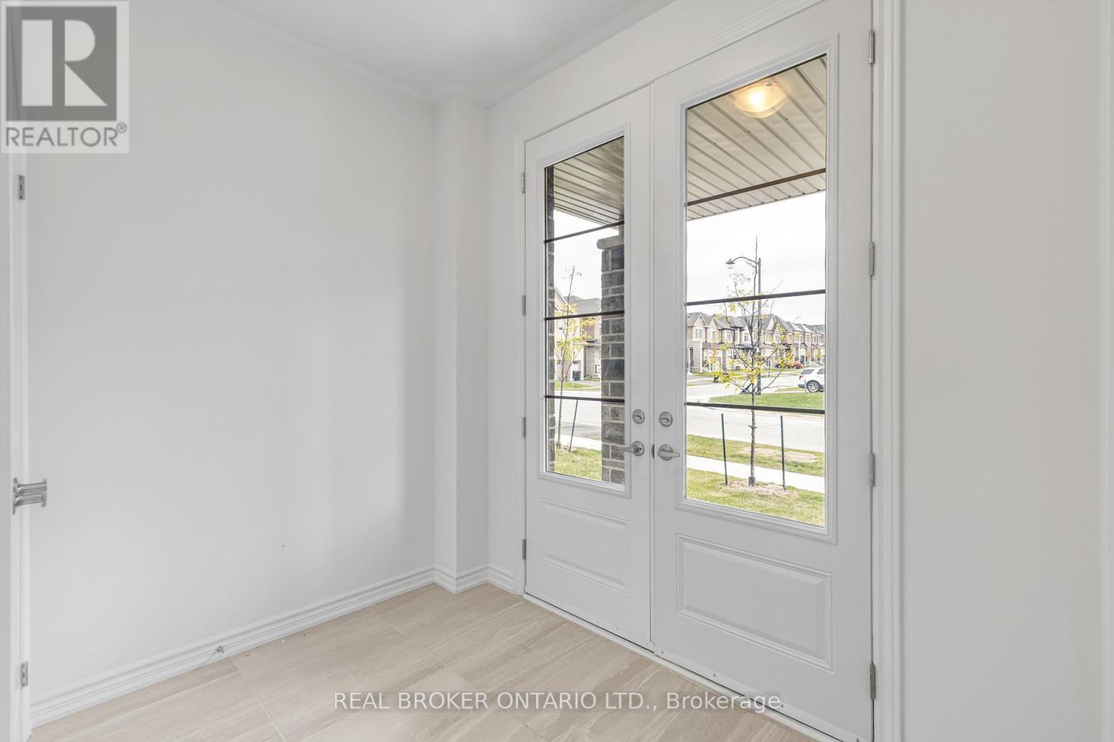 8 Daisy Street, Springwater, ON