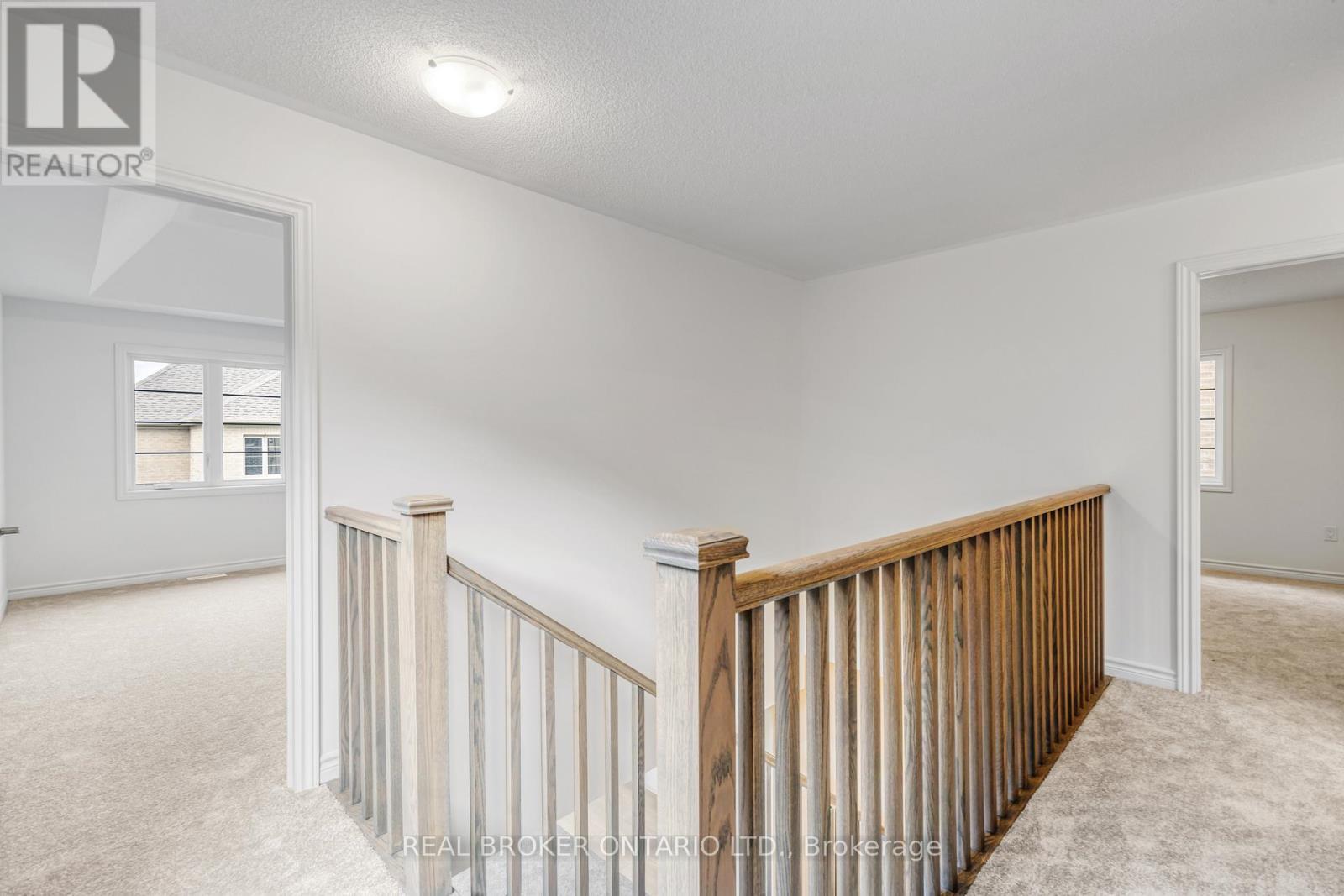 8 Daisy Street, Springwater, ON