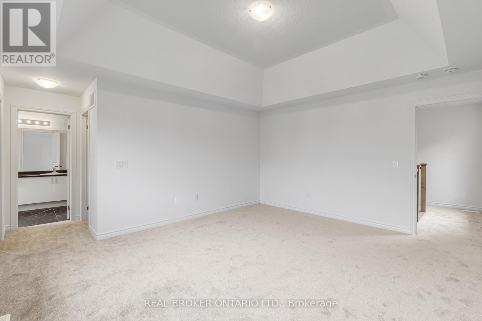 8 Daisy Street, Springwater, ON