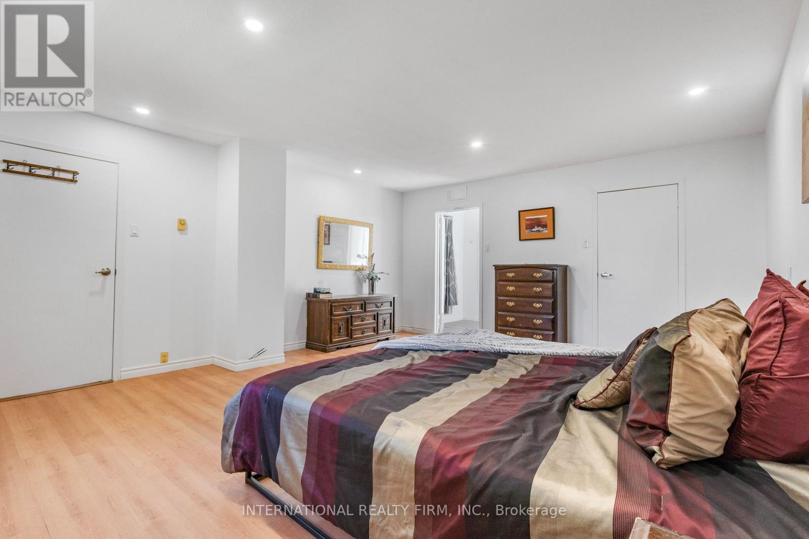 100 O'Reilly Lane, Kawartha Lakes, ON - Indoor Photo Showing Bedroom