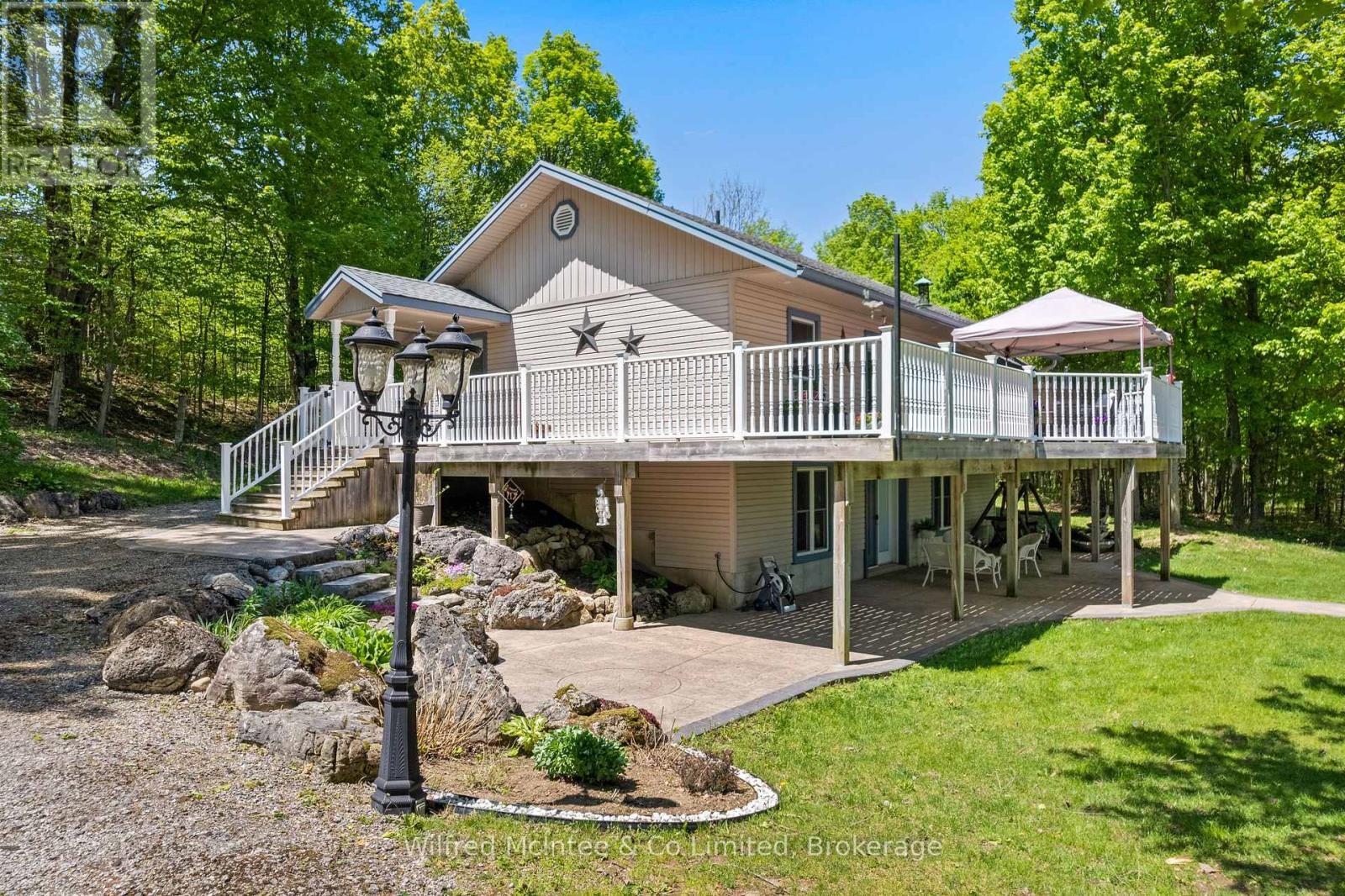 622829 Moto Park Road, Chatsworth, ON - Outdoor With Deck Patio Veranda
