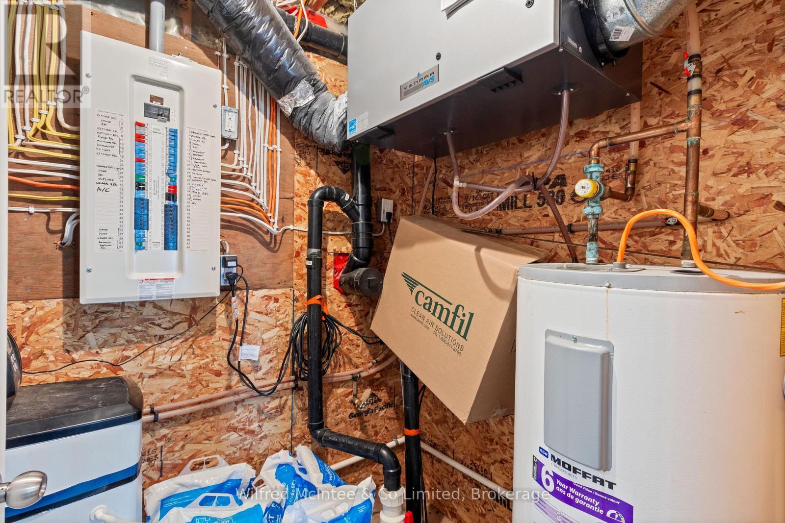 622829 Moto Park Road, Chatsworth, ON - Indoor Photo Showing Basement