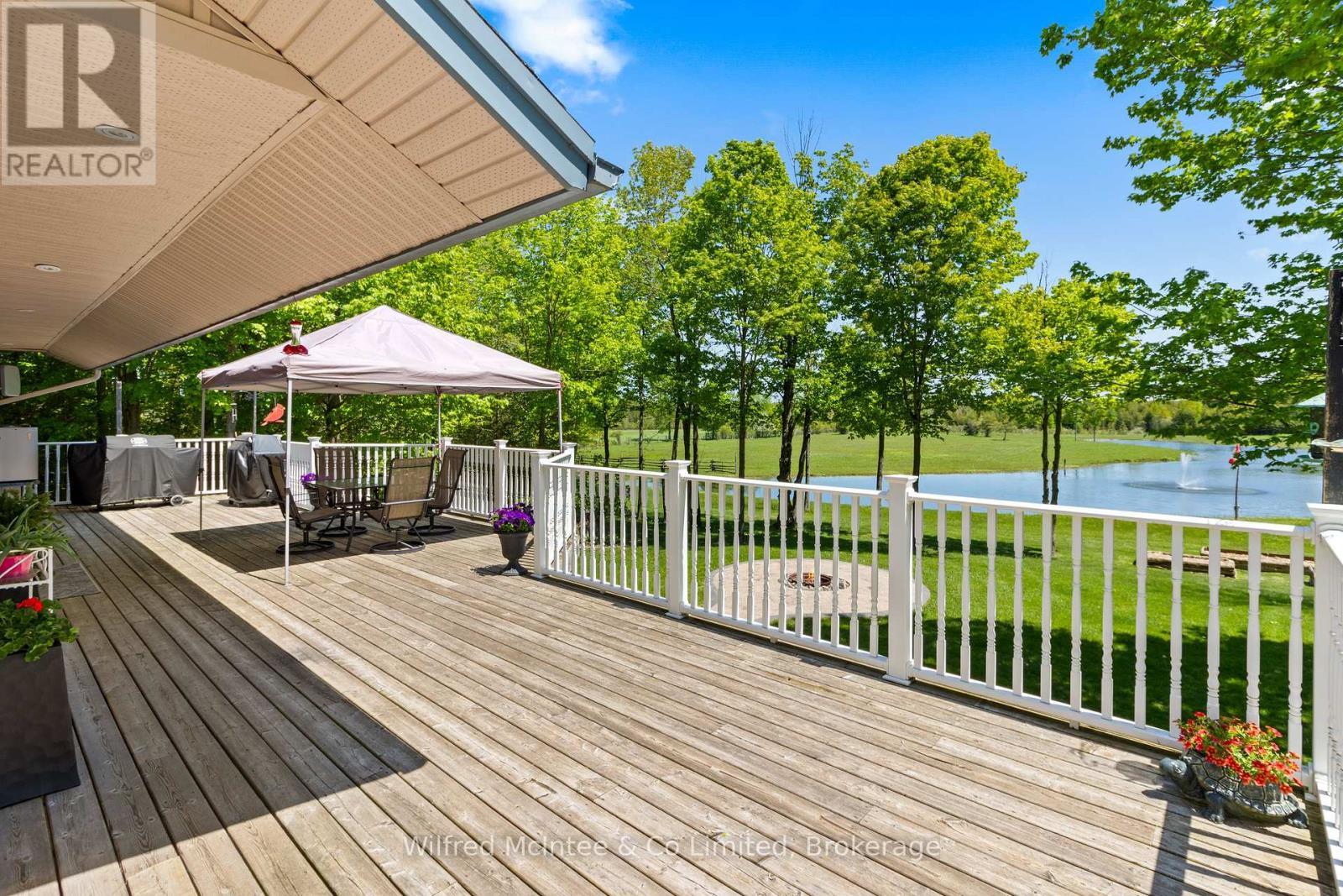622829 Moto Park Road, Chatsworth, ON - Outdoor With Deck Patio Veranda
