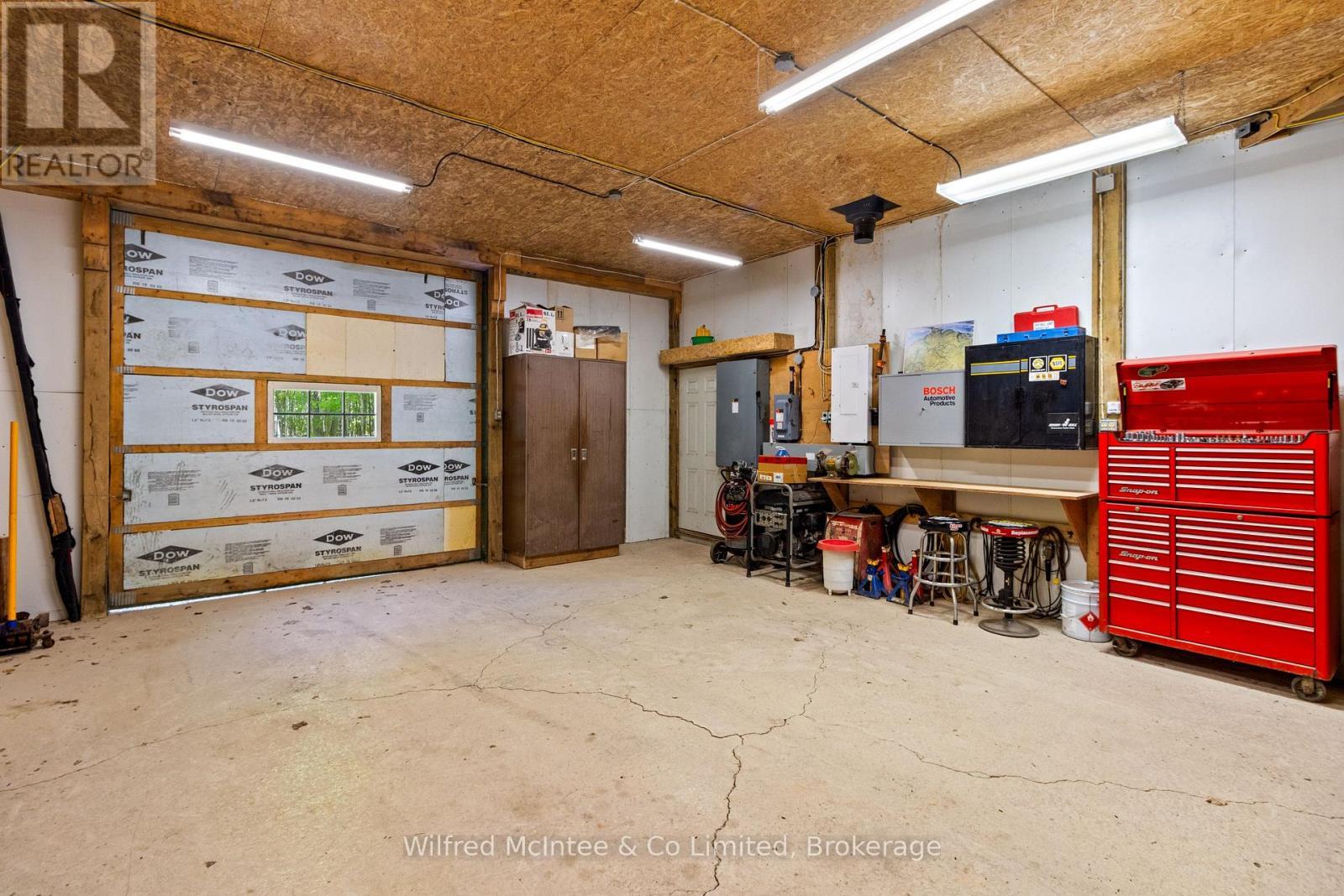622829 Moto Park Road, Chatsworth, ON - Indoor Photo Showing Garage