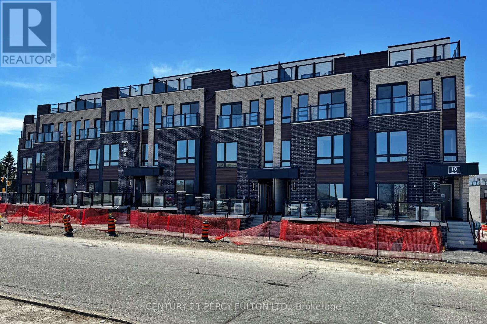 15 - 10 Liben Way E, Toronto, ON - Outdoor With Facade