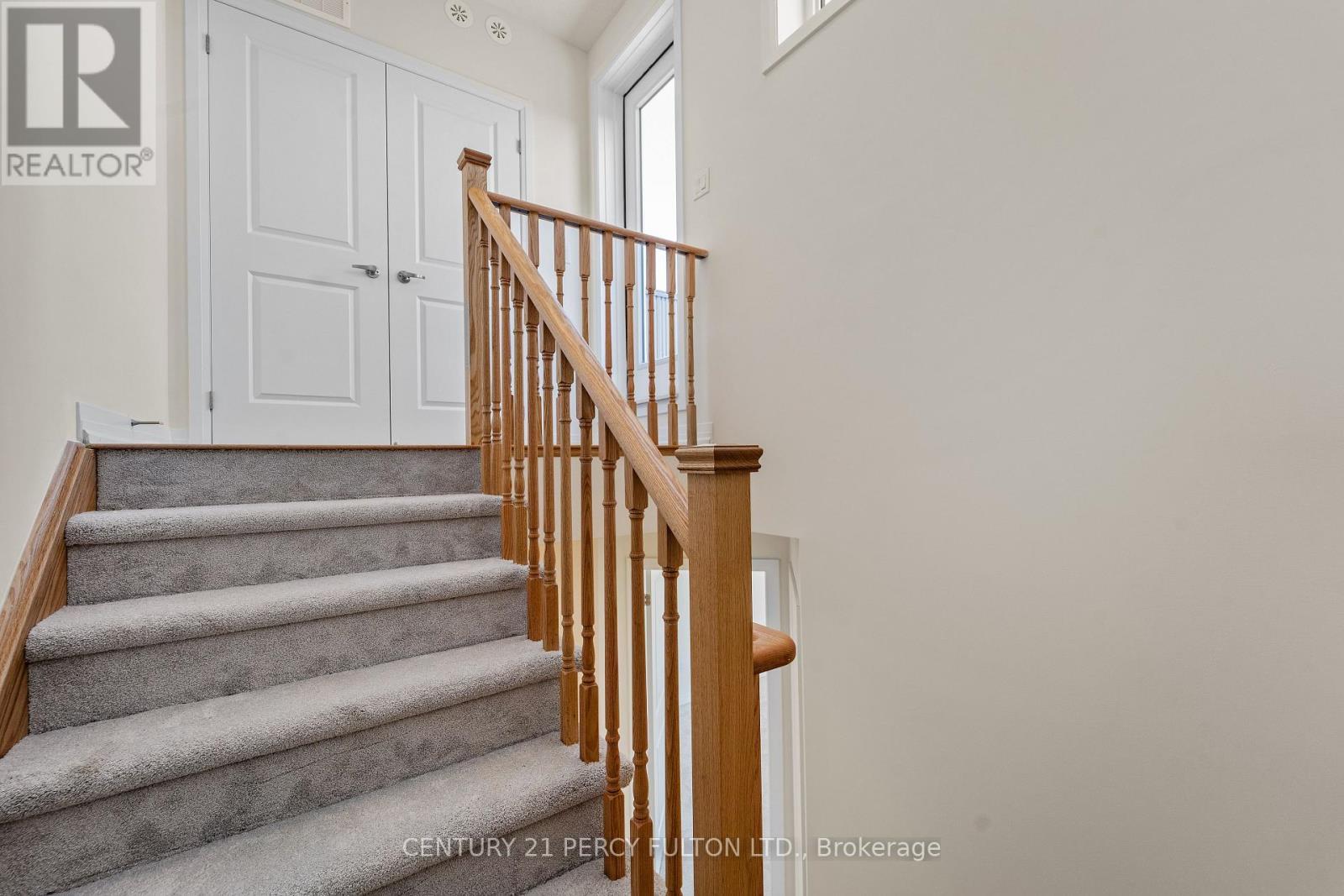 15 - 10 Liben Way E, Toronto, ON - Indoor Photo Showing Other Room