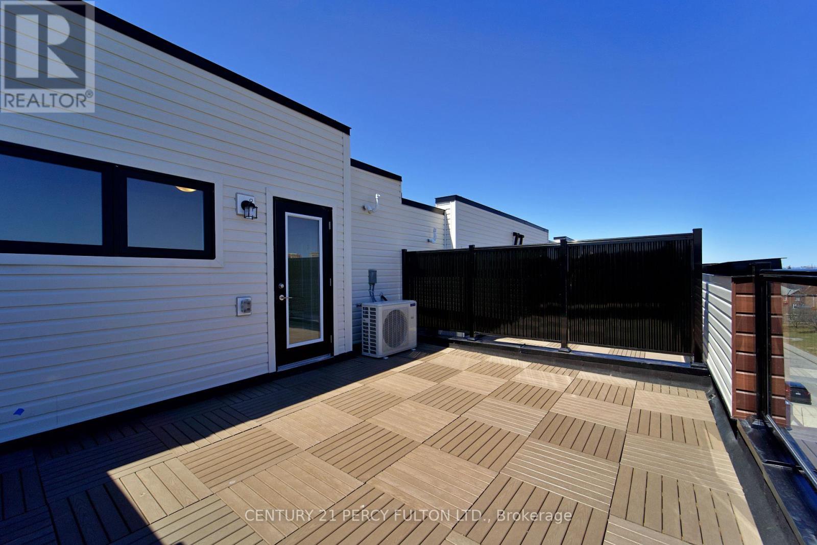 15 - 10 Liben Way E, Toronto, ON - Outdoor With Exterior