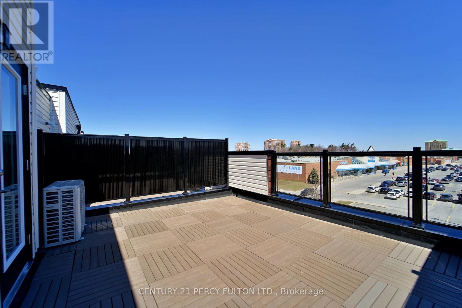 15 - 10 Liben Way E, Toronto, ON - Outdoor