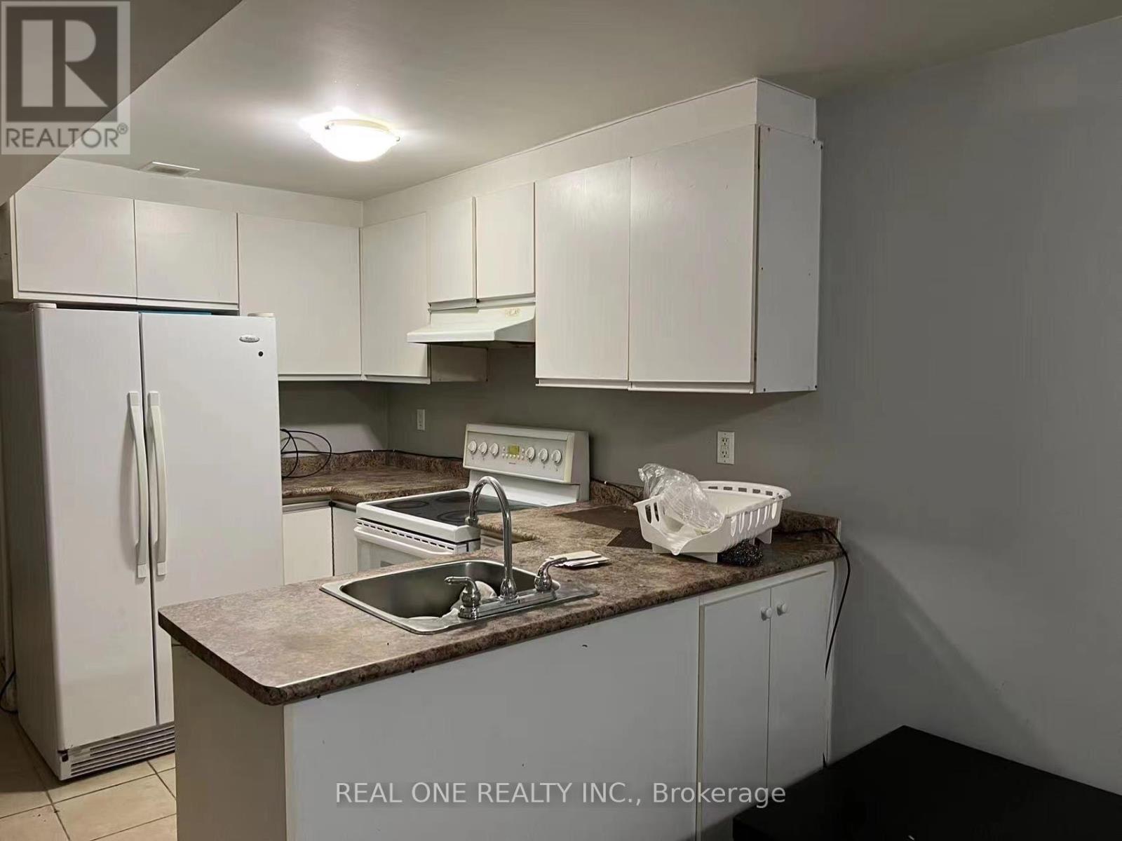 5292 Longhouse Crescent, Mississauga, ON - Indoor Photo Showing Kitchen