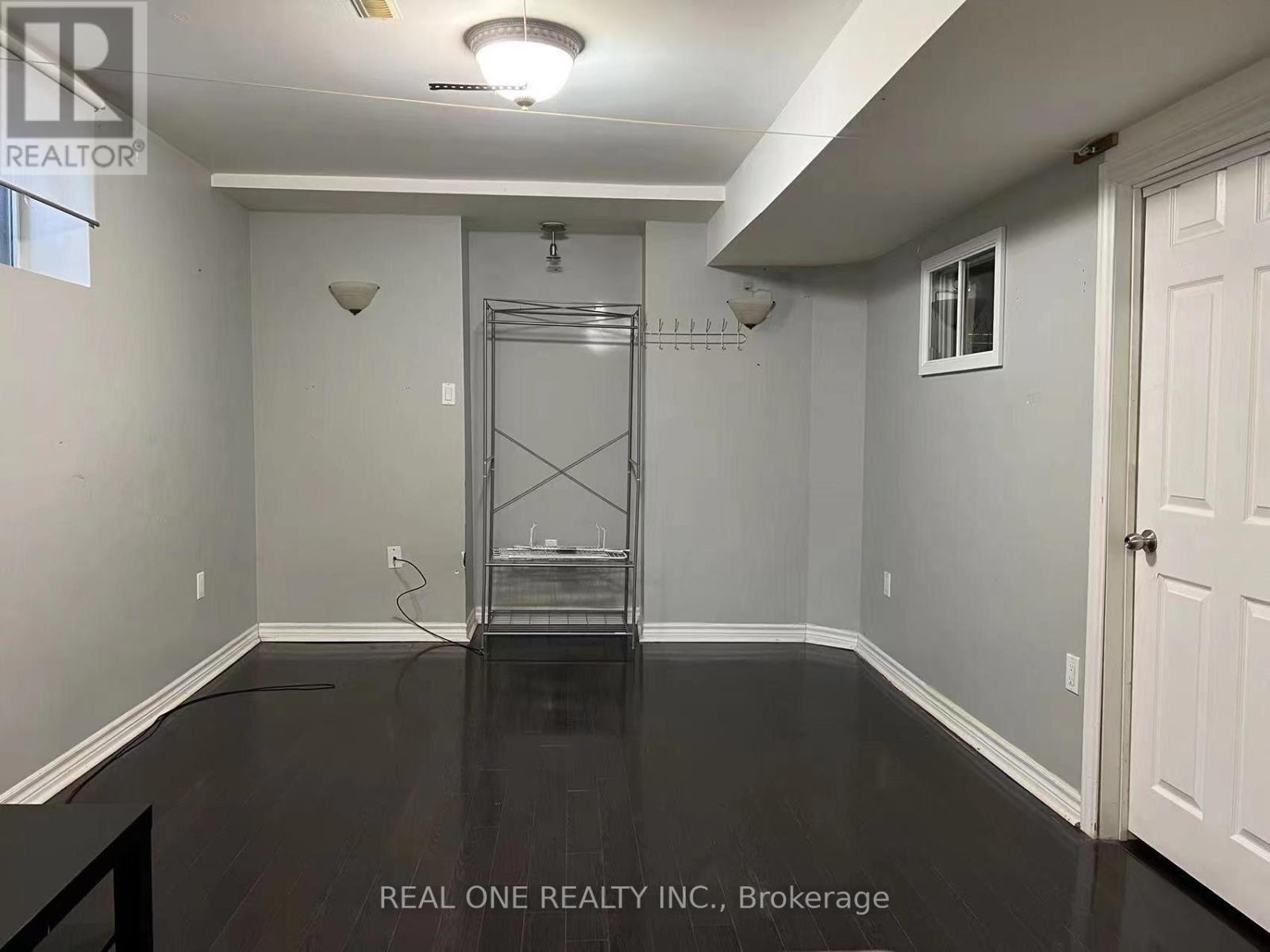 5292 Longhouse Crescent, Mississauga, ON - Indoor Photo Showing Other Room