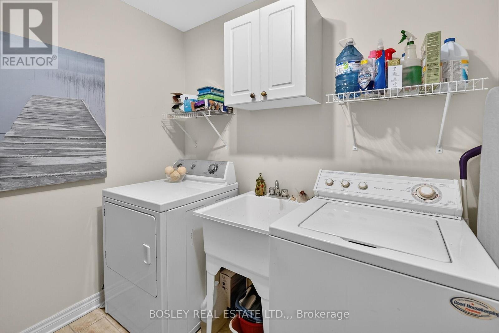 Main floor laundry - Unit 12 - 7 Gibson Place, St. Catharines (Downtown), ON - Indoor Photo Showing Laundry Room
