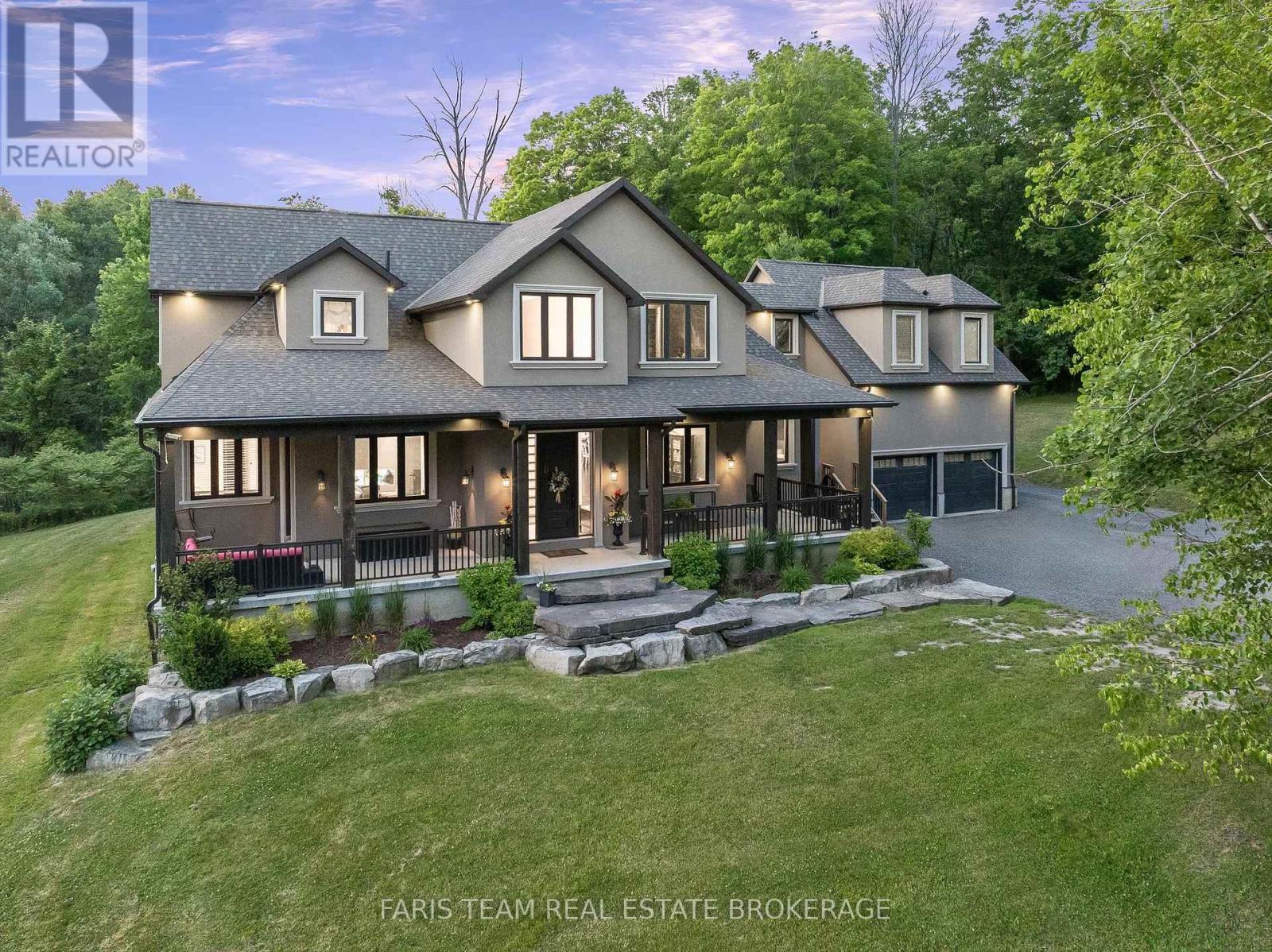 400 Lloyd'S Lane, King, ON