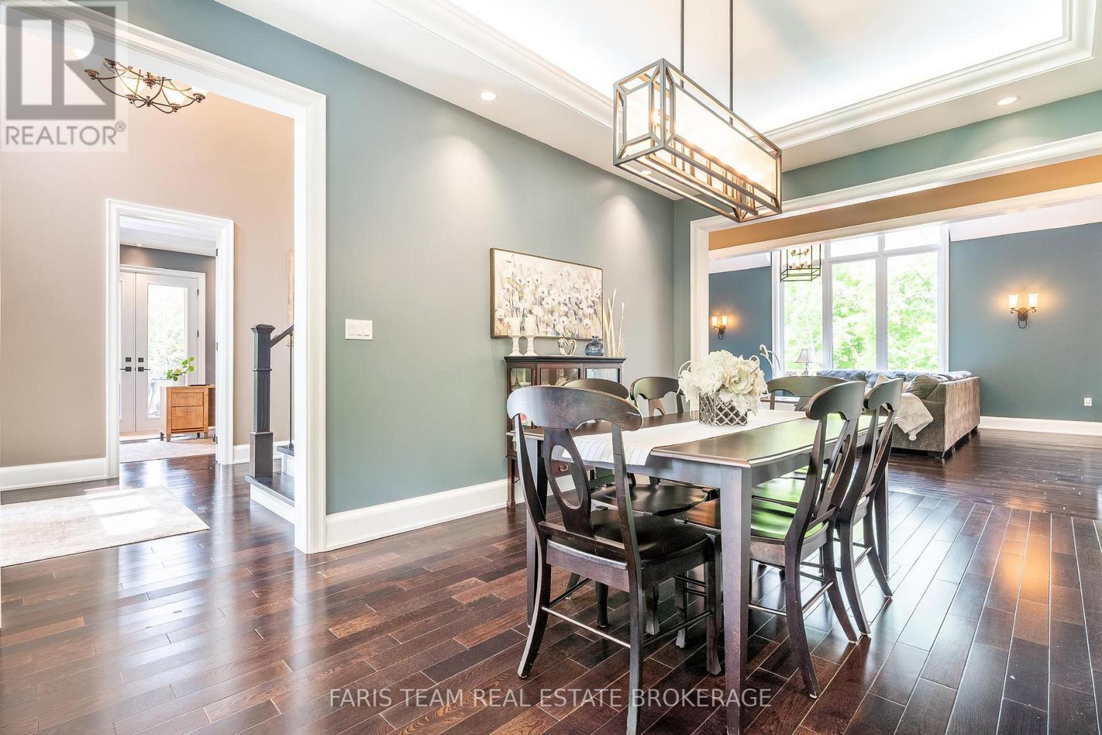 400 Lloyd'S Lane, King, ON