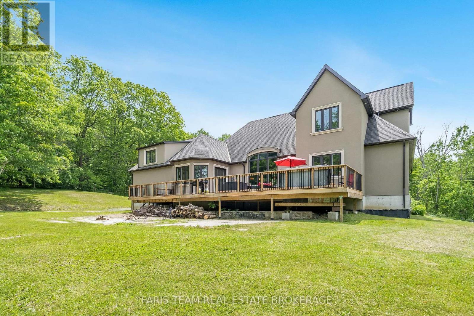 400 Lloyd'S Lane, King, ON