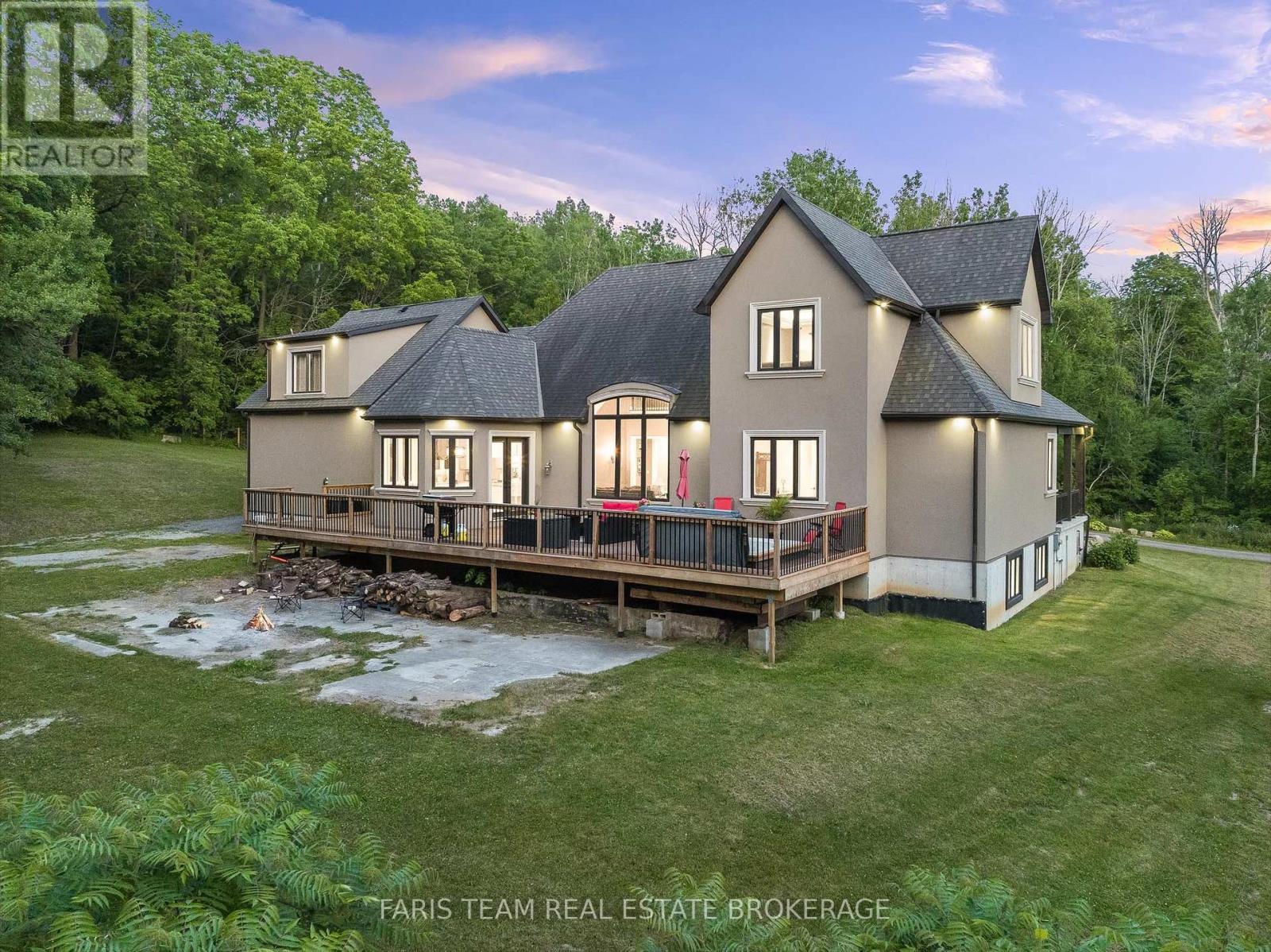 400 Lloyd'S Lane, King, ON