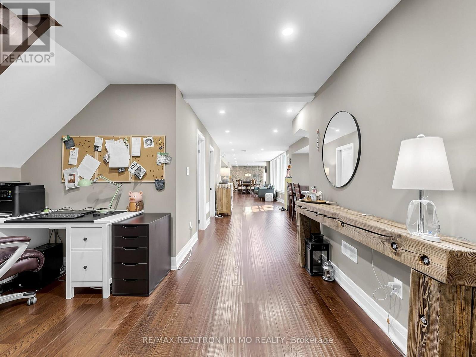 1785 Davis Drive W, King, ON