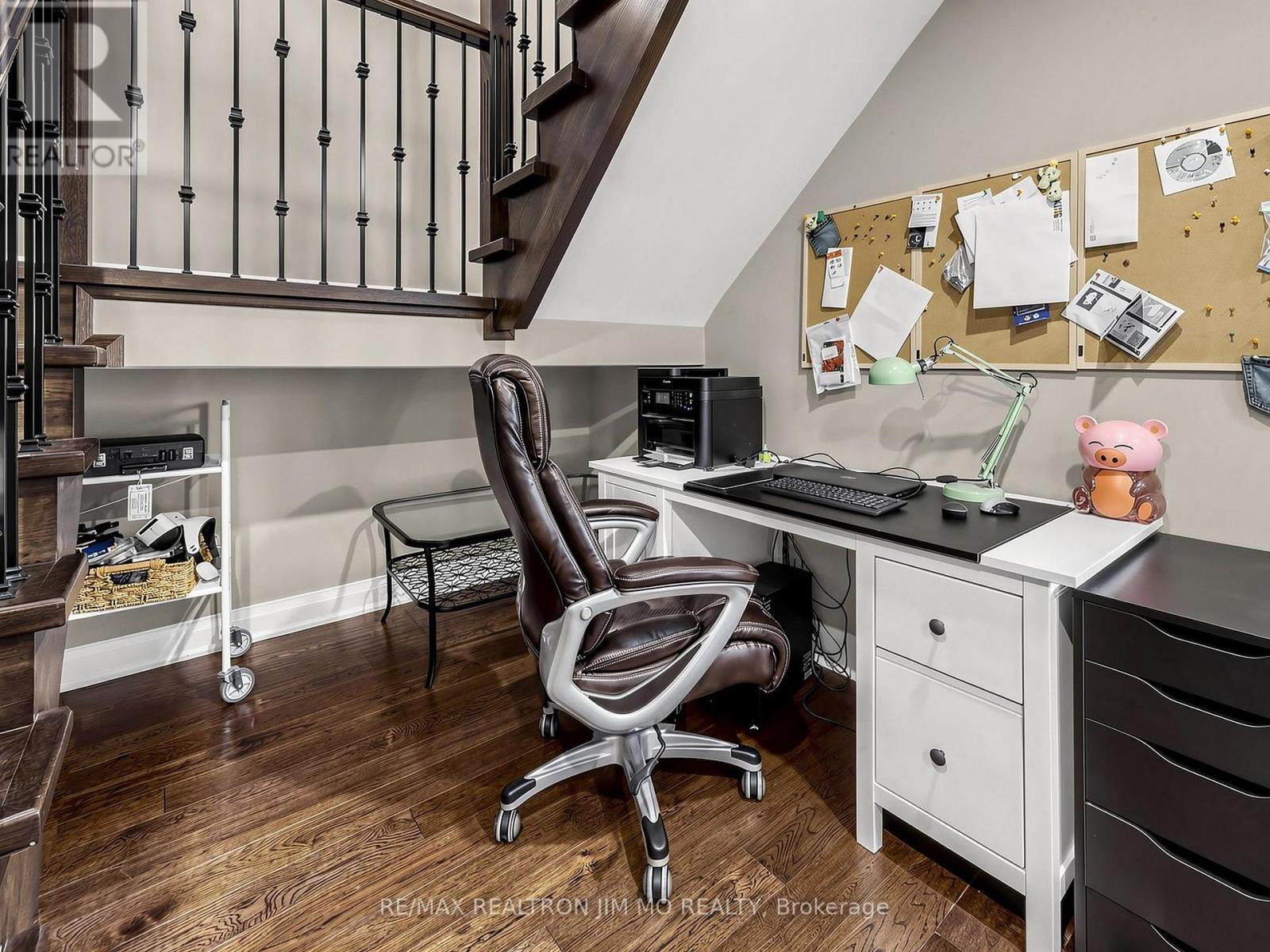 1785 Davis Drive W, King, ON