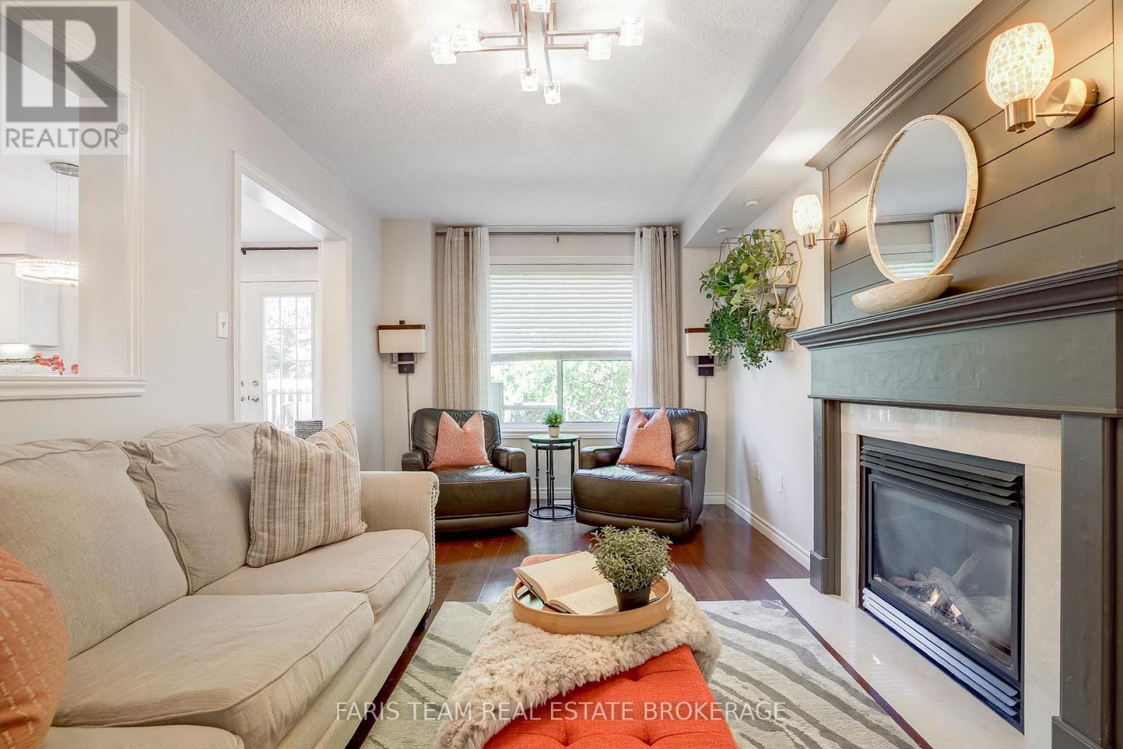 46 Bell Street, Barrie, ON