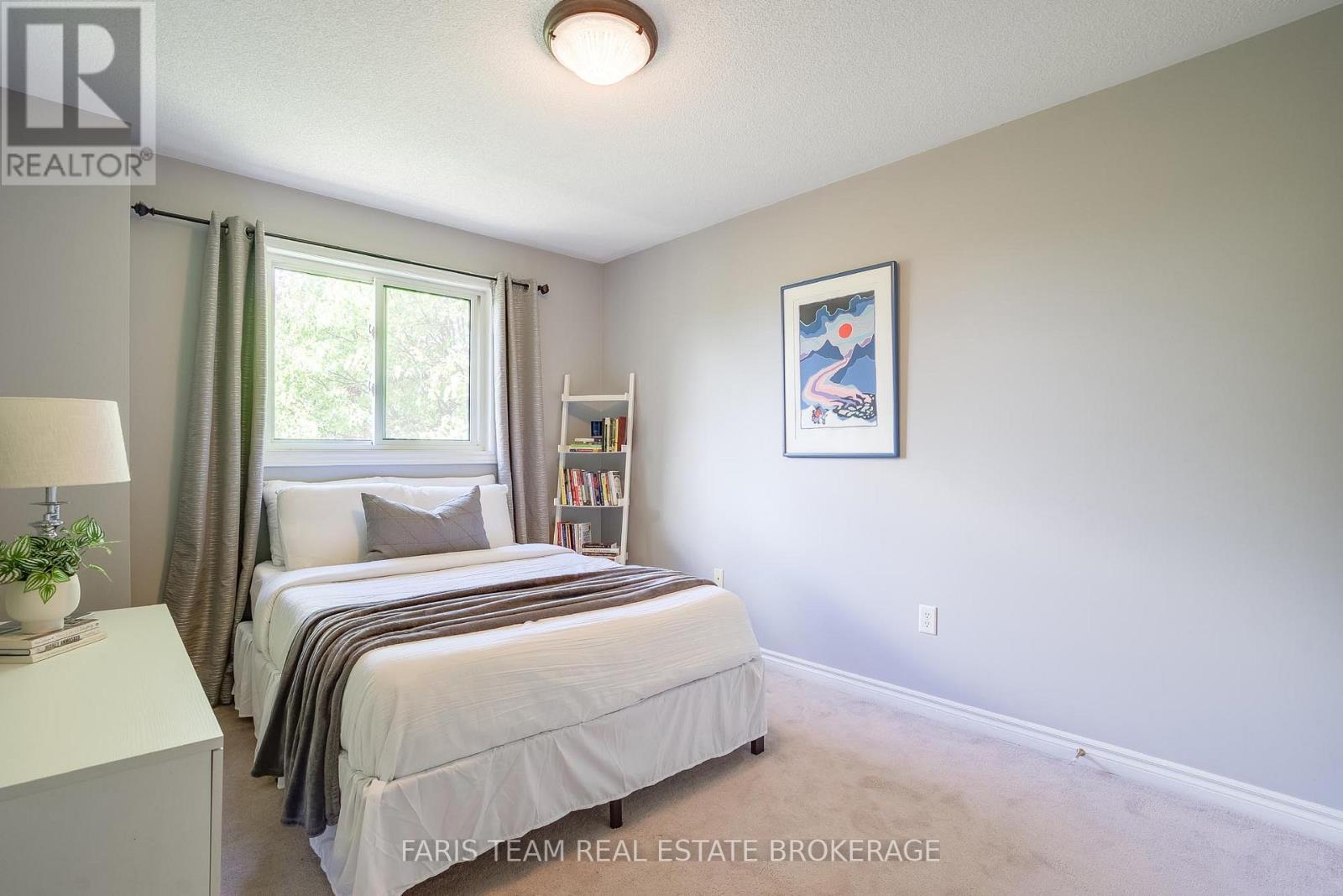 46 Bell Street, Barrie, ON