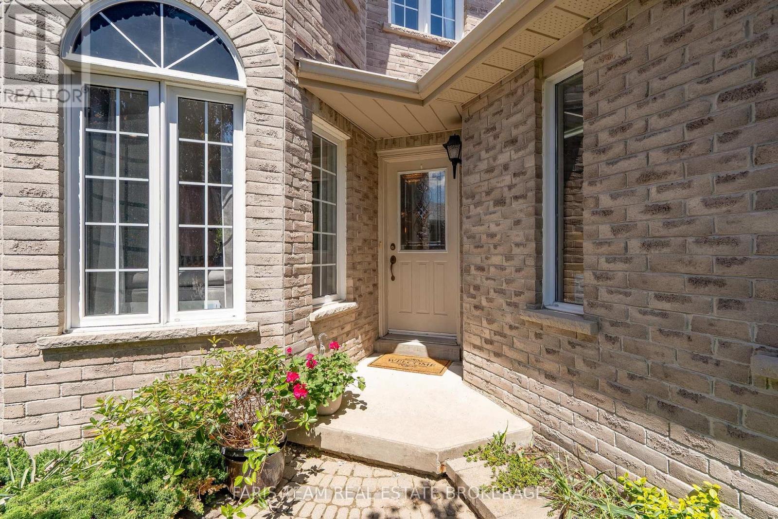 46 Bell Street, Barrie, ON