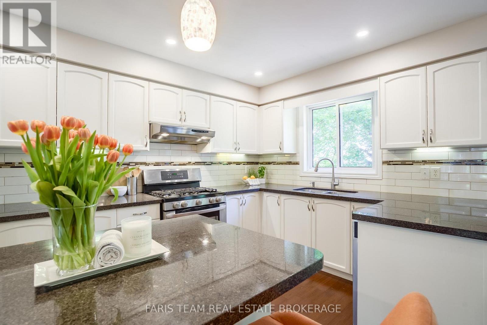 46 Bell Street, Barrie, ON