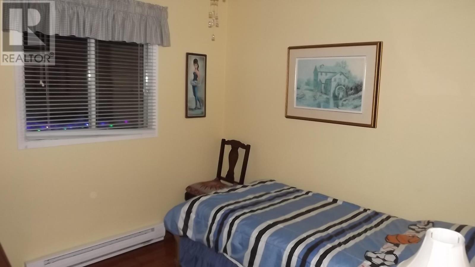 7 Feltz Rd, Elliot Lake, ON