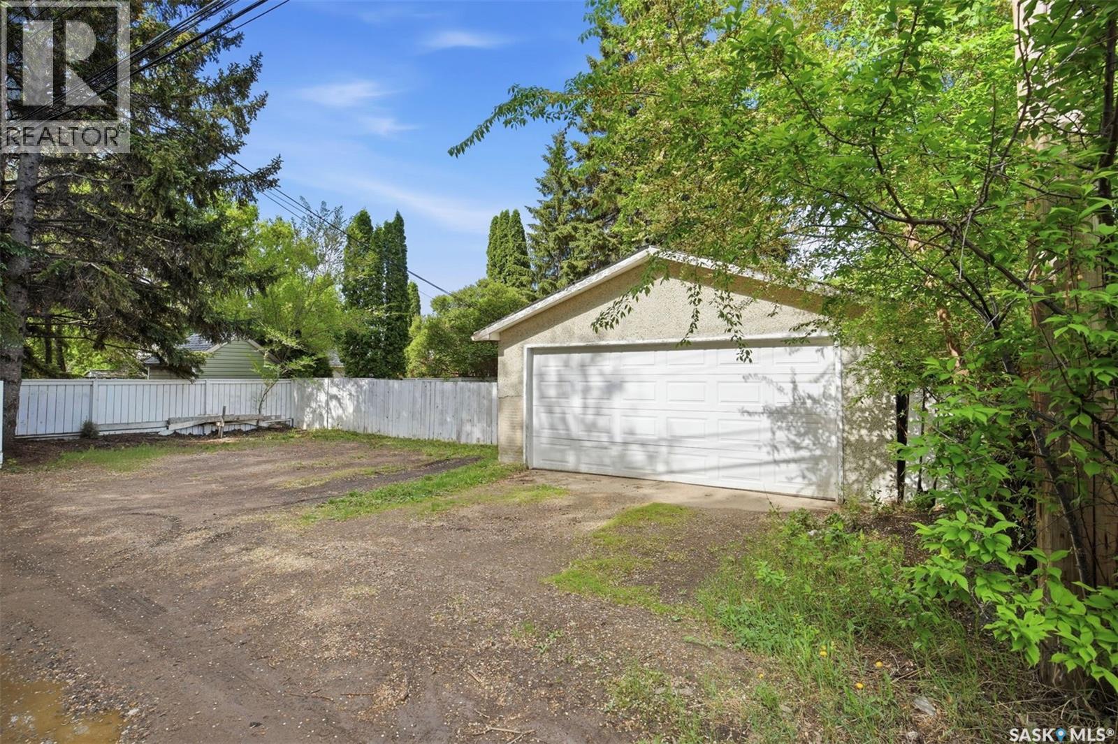 2019 Louise Avenue, Saskatoon, SK