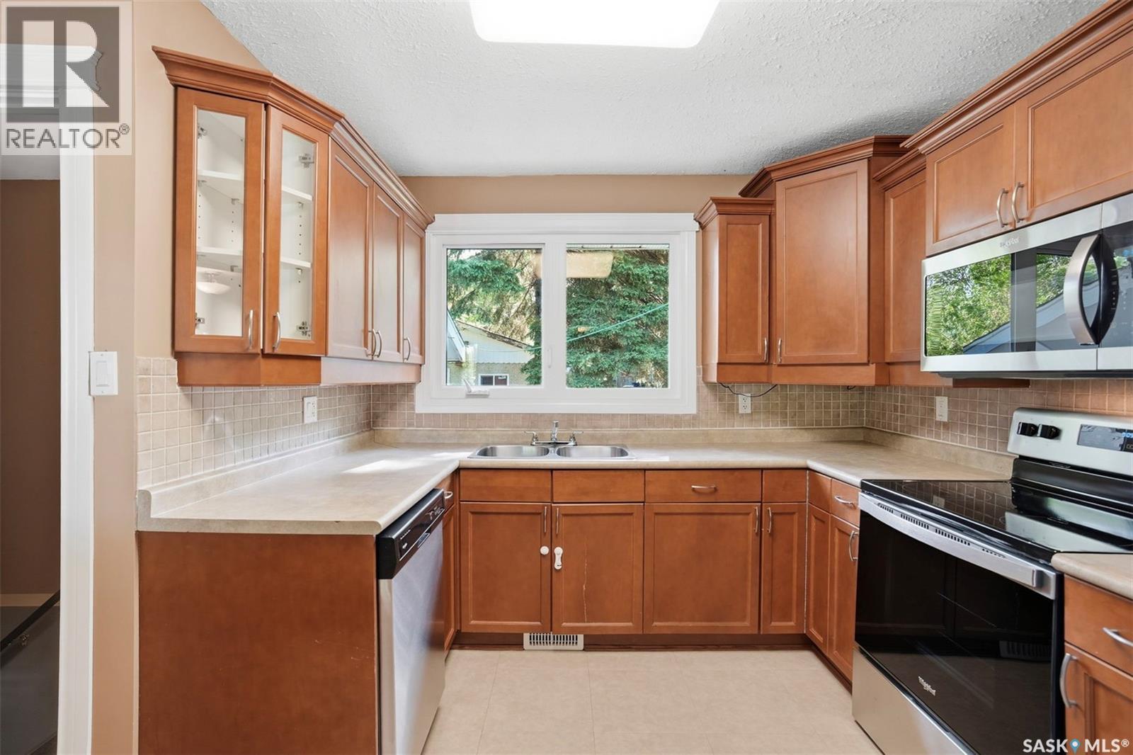 2019 Louise Avenue, Saskatoon, SK
