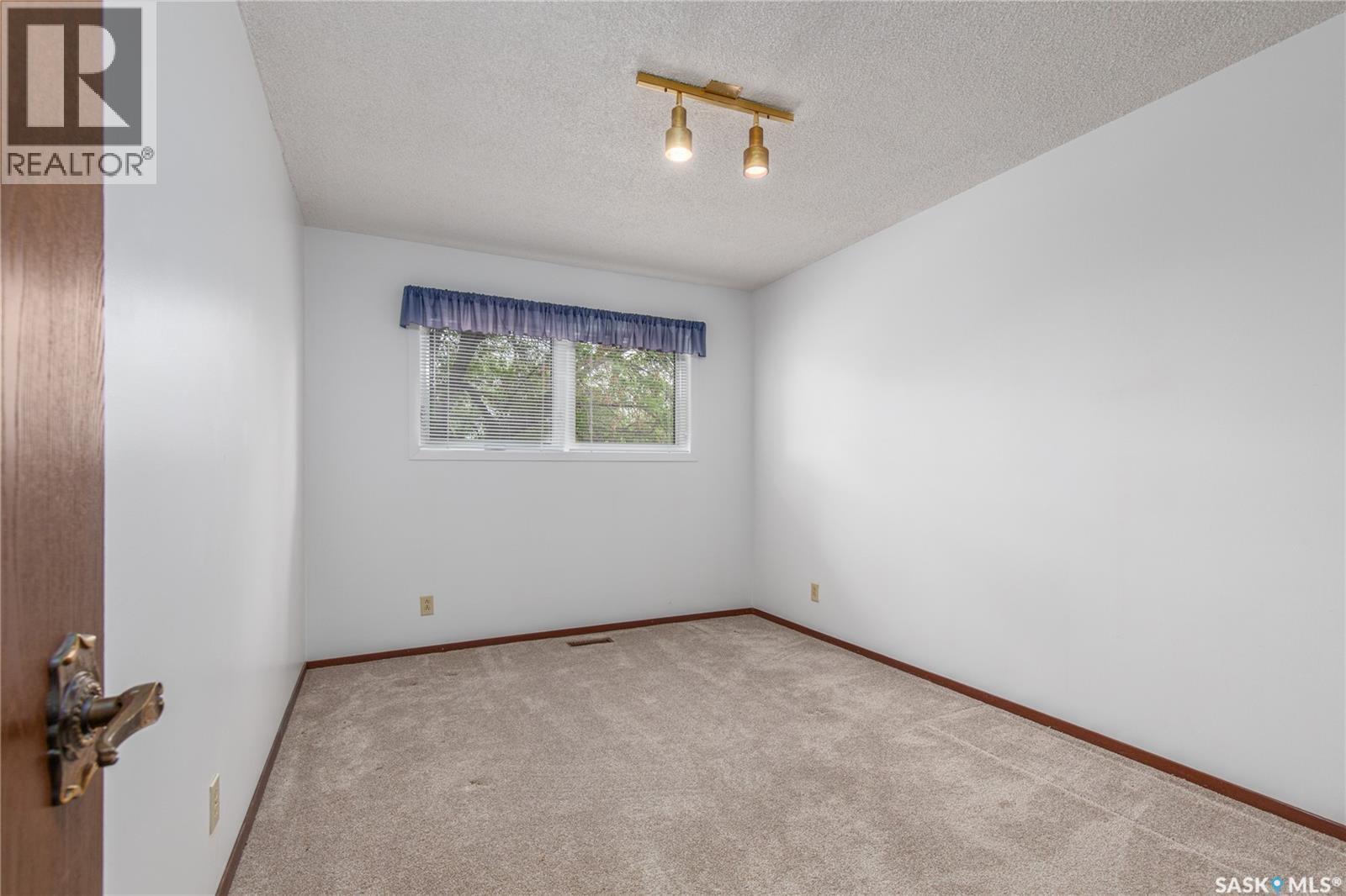 1229 Pascoe Drive W, Moose Jaw, SK