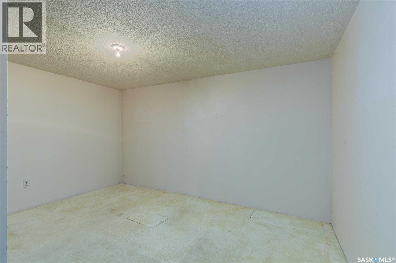 1229 Pascoe Drive W, Moose Jaw, SK