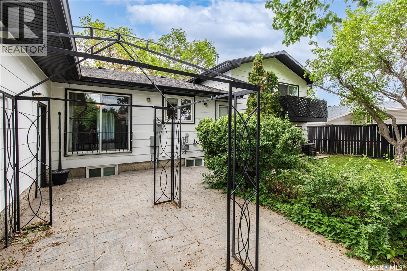 1229 Pascoe Drive W, Moose Jaw, SK