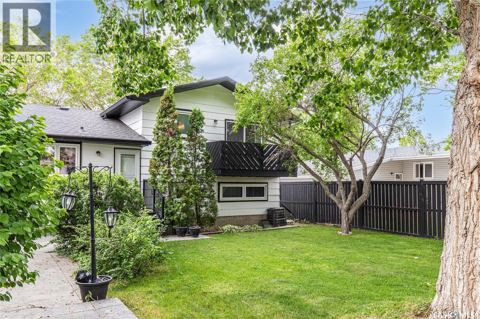 1229 Pascoe Drive W, Moose Jaw, SK