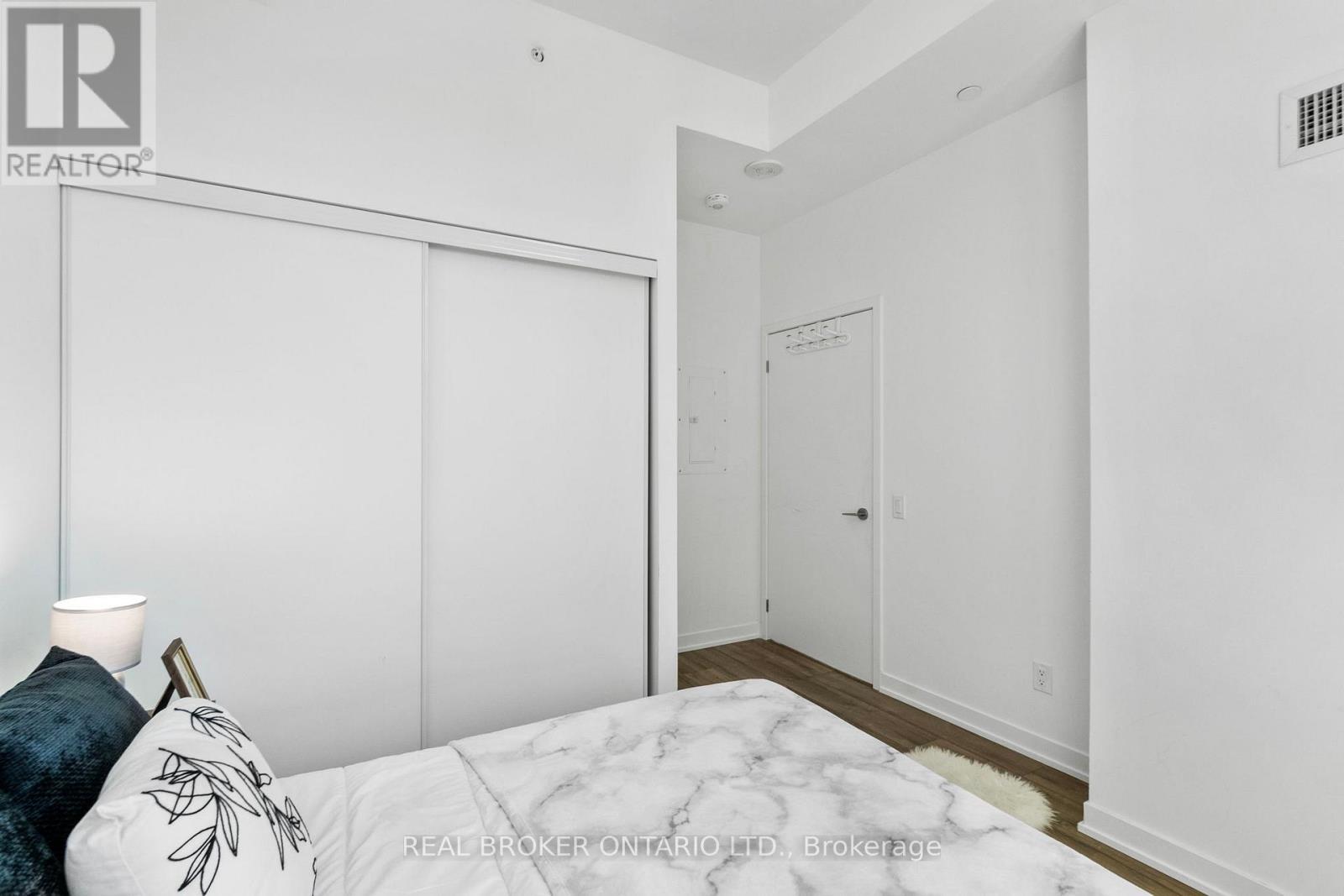 Bedroom 2 - 920 - 1787 St Clair Avenue W, Toronto, ON