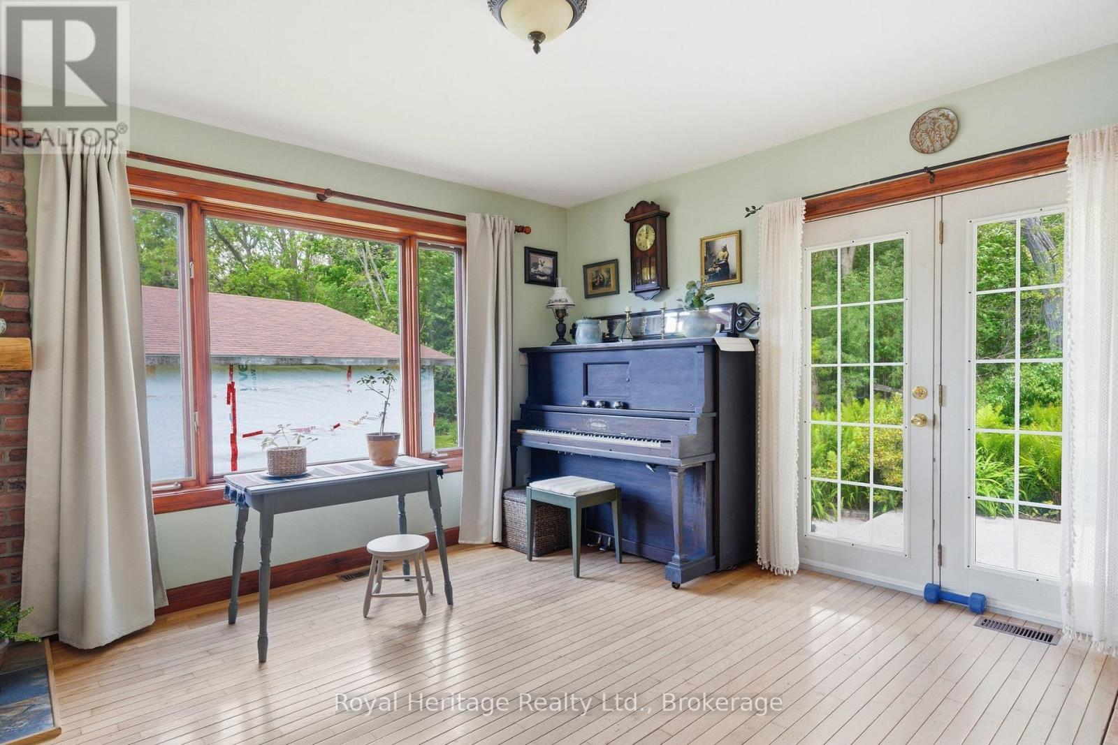 9312 Danforth Road, Hamilton Township, ON