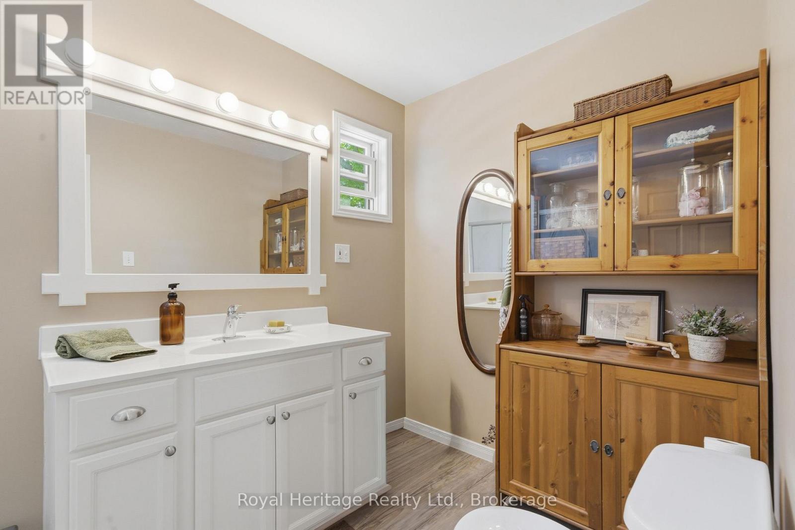 9312 Danforth Road, Hamilton Township, ON