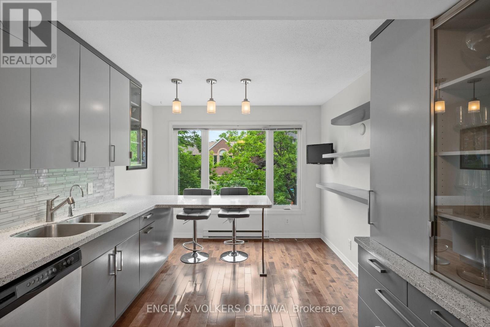 kitchen - 44 Dunbarton Court, Ottawa, ON