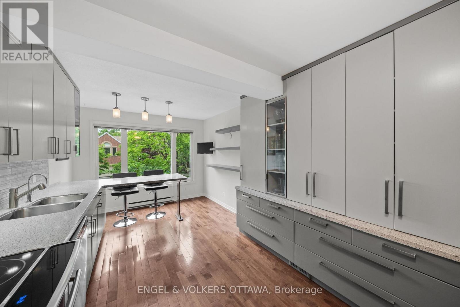 44 Dunbarton Court, Ottawa, ON
