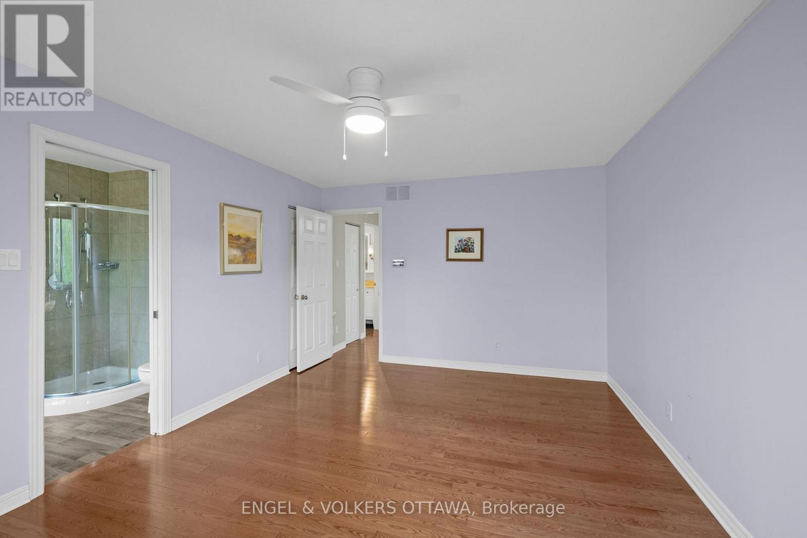 Primary bedroom - 44 Dunbarton Court, Ottawa, ON
