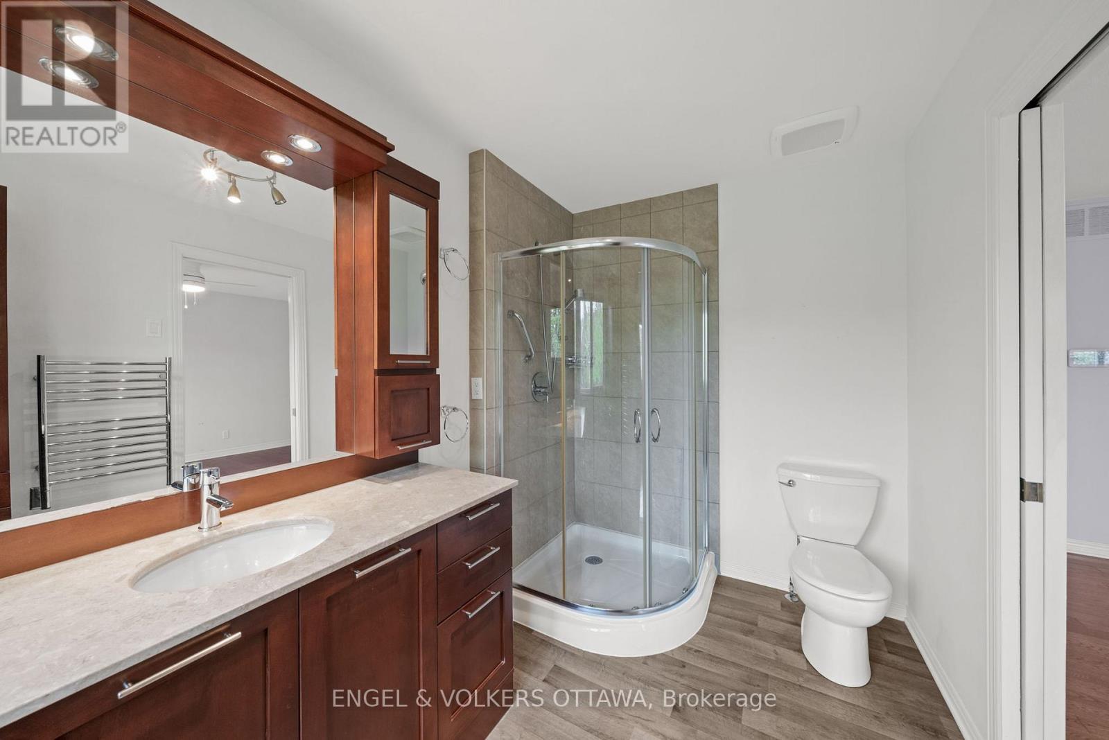 Ensuite - 44 Dunbarton Court, Ottawa, ON