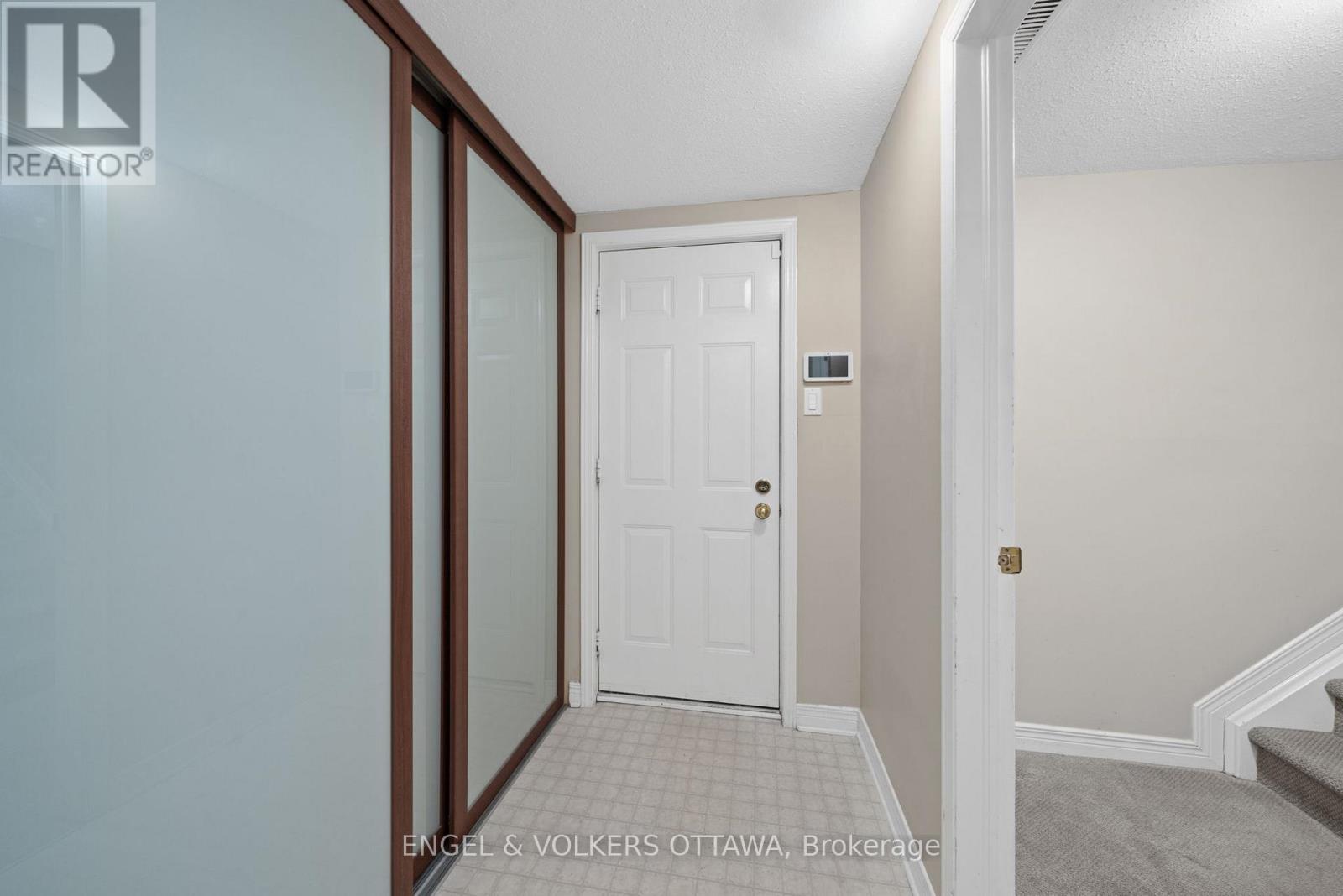 Entrance from garage - 44 Dunbarton Court, Ottawa, ON